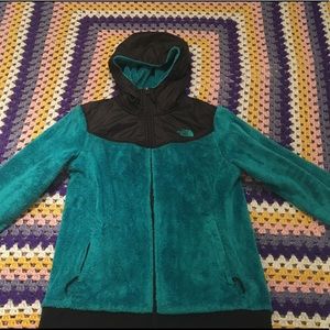 Turquoise northface zip up
